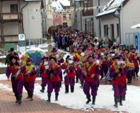 Schalmeienzug auf dem Weg zum Zunftmeisterempfang